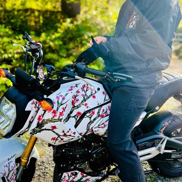 Grom 2025-2026 Cherry Blossom (White) Theme – SEVENTY SEVEN DECALS LLC