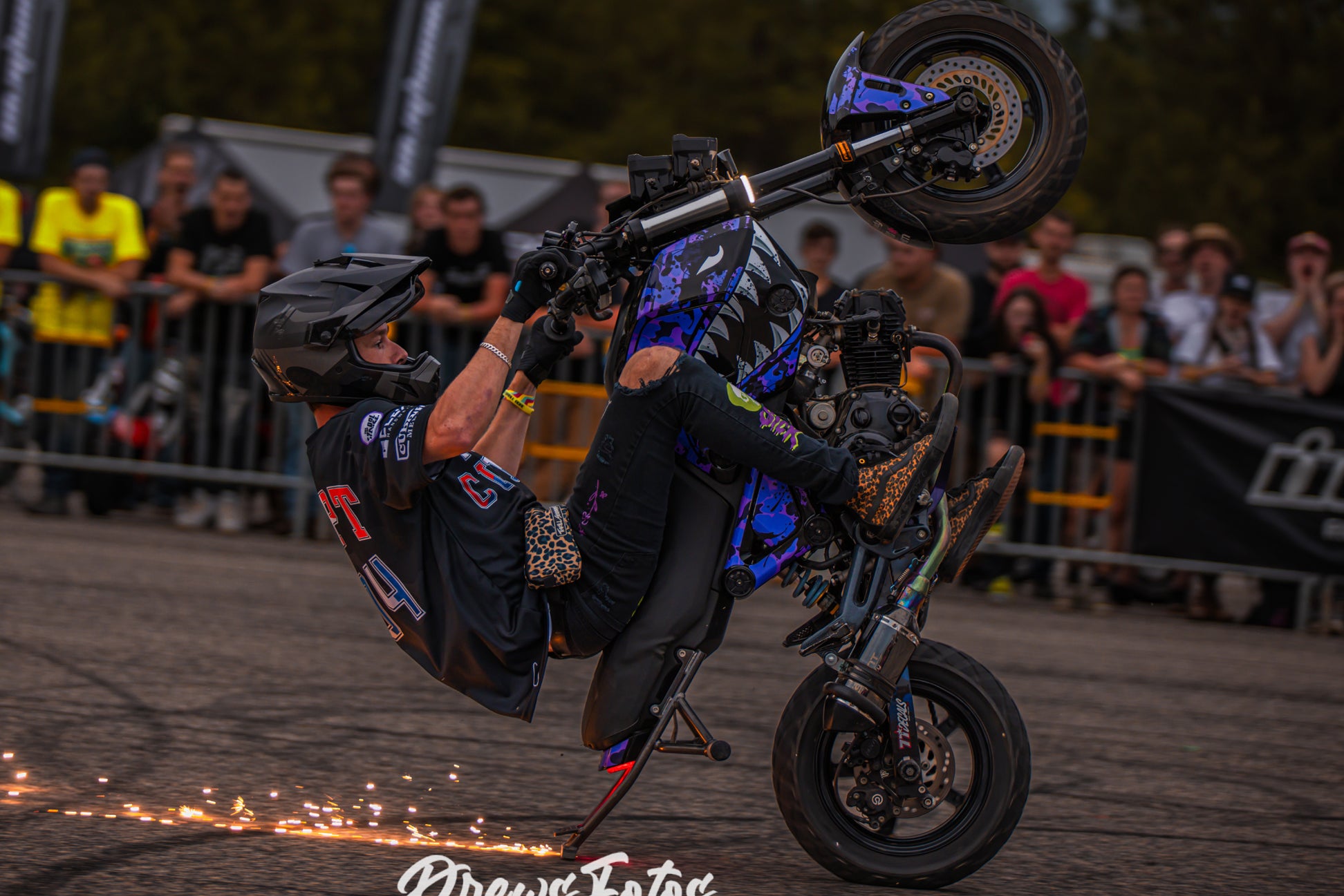 77 DECALS – SEVENTY SEVEN DECALS LLC