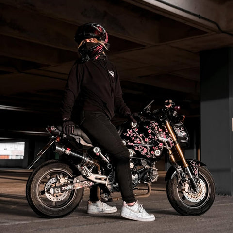 Grom 2021-2024 Cherry Blossom (Black) Theme